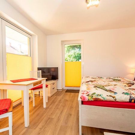 Villa Mia Nr 1 Mit Terrasse Eg 1 Raum Wohnung Goehren  Extérieur photo