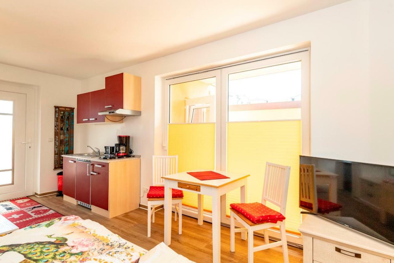 Villa Mia Nr 1 Mit Terrasse Eg 1 Raum Wohnung Goehren  Extérieur photo